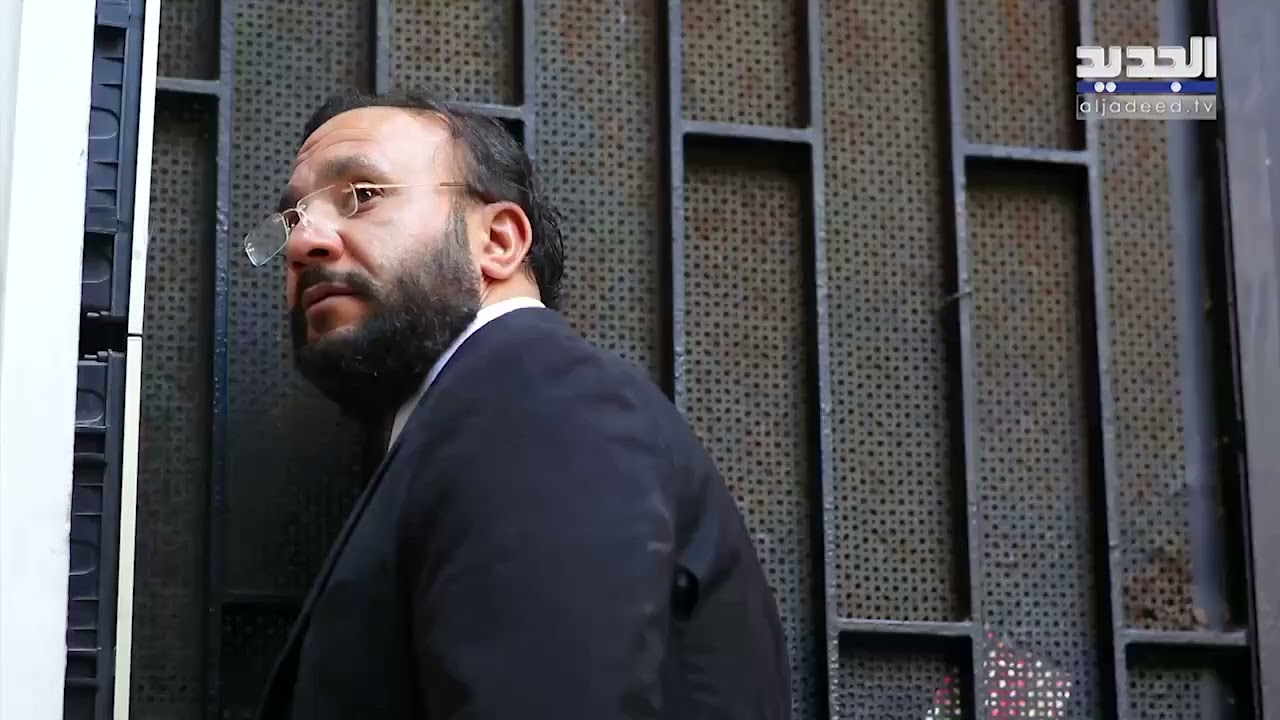 ليش أبو طلال عم ياكل بهدلة من كل العالم؟!