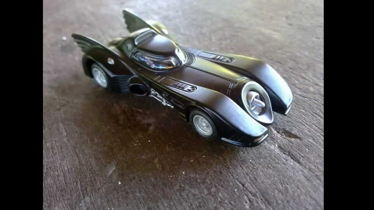 takara tomy batmobile