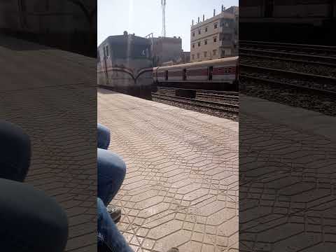 تلحين قائد القطار بجرار هنشل مفرد ٣١٧٥ تصويري من محطة دمياط