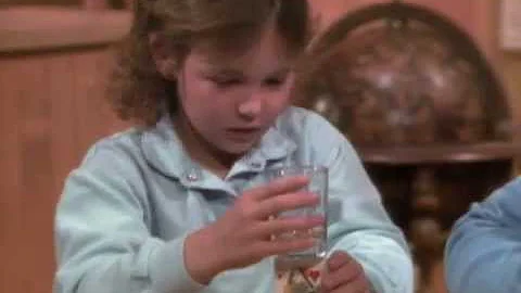 How to Balance a Glass on a Playing Card - Mr. Wizard's Everyday Magic