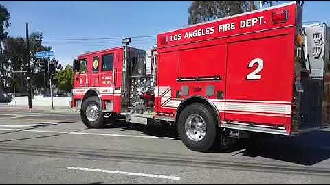 LAFD Engine 2 Responding