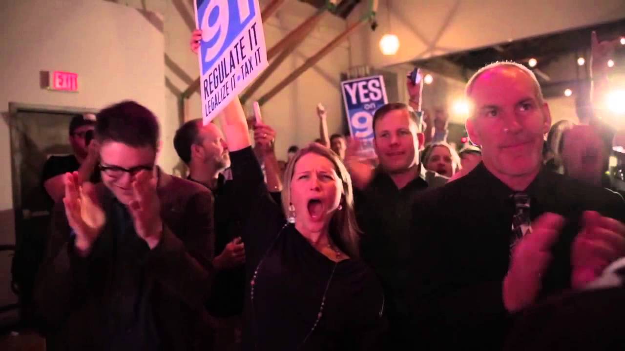 Video: Crowd reacts to legal marijuana in Oregon