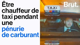 Mohand, chauffeur de taxi, cherche du carburant en pleine pénurie