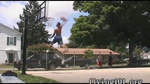 6' David Thacker dunks with a purpose
