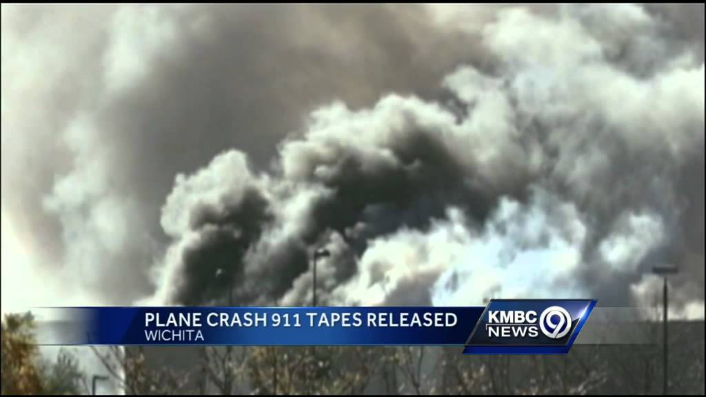 911 calls reporting Wichita plane crash released - YouTube