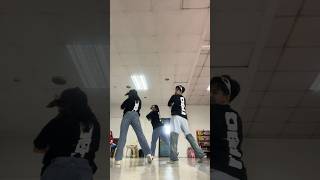 LE SSERAFIM - ‘Smart’ Dance Cover #shorts | kvn barrera