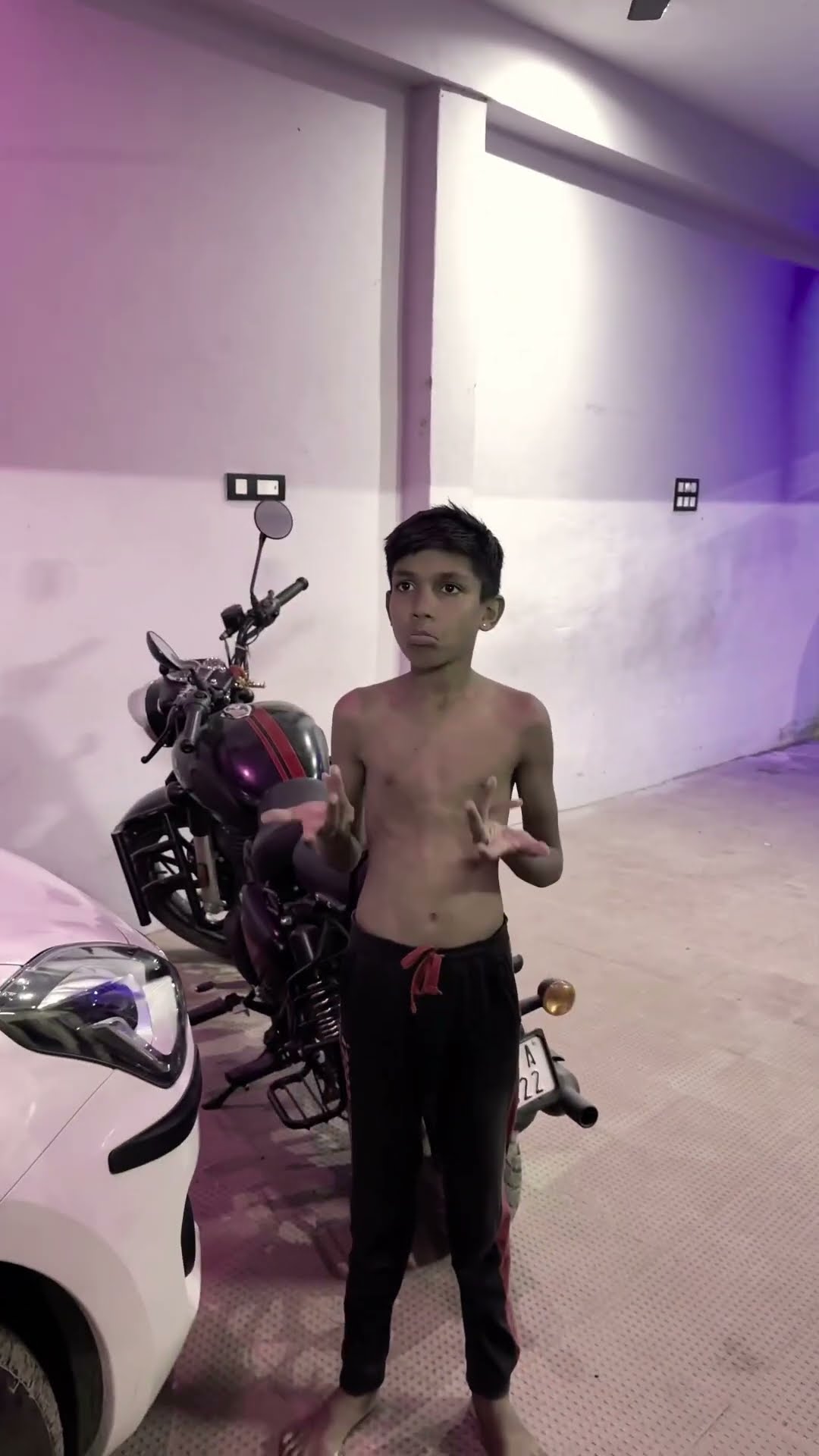 Kis-chiz se dar gaya ??? #funnyvideo #shortvideo #youtubeshorts