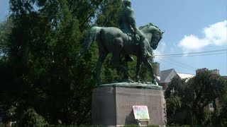 Charlottesville mayor calling for removal of monuments
