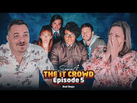 Moss and Roy Walk Into a BOMB SCARE! 💣 Americans React to The IT Crowd S4E5