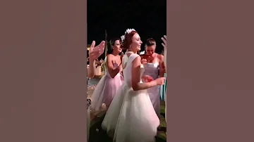 روعة السعدي في حفل زفاف الممثلة نادين تحسين بيك و الفنان إياد عيسى Syrianevents Syrianevents 