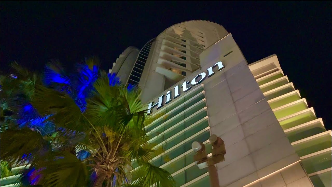 Hilton Bangkok Grande Asoke / Executive Lounge (24F) / Executive King Room