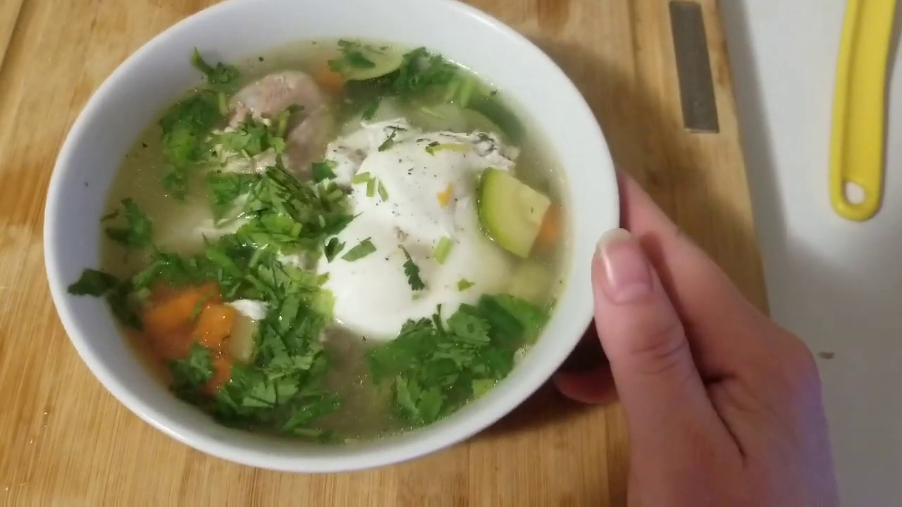 Preparando un caldo de pollo levanta enfermos !!! YouTube