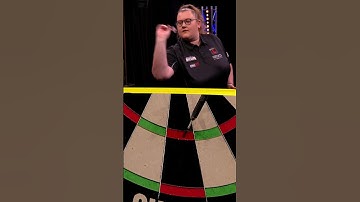 Beau Greaves Hits Upside Down 180! 🔥 #darts #180