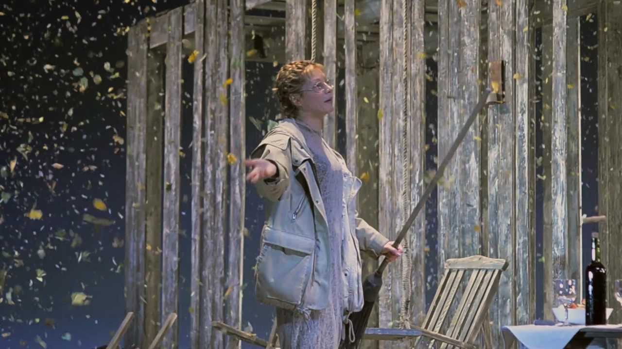 Спектакль "Осенняя соната" - YouTube