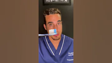 ¿Para qué sirve poner pasta de dientes en una matrícula?