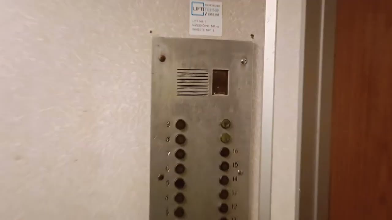 Soviet lift at Sinimäe tn 3 Tallinn
