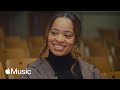 Capture de la vidéo Ella Mai: 'Heart On My Sleeve,' Growth In Her 20S, And Unspoken Connection With Latto | Apple Music