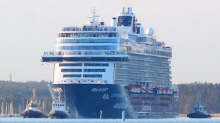 Mein Schiff 7 cruise ship heading for Sea Trials 19.5 | Star of The Seas construction on background