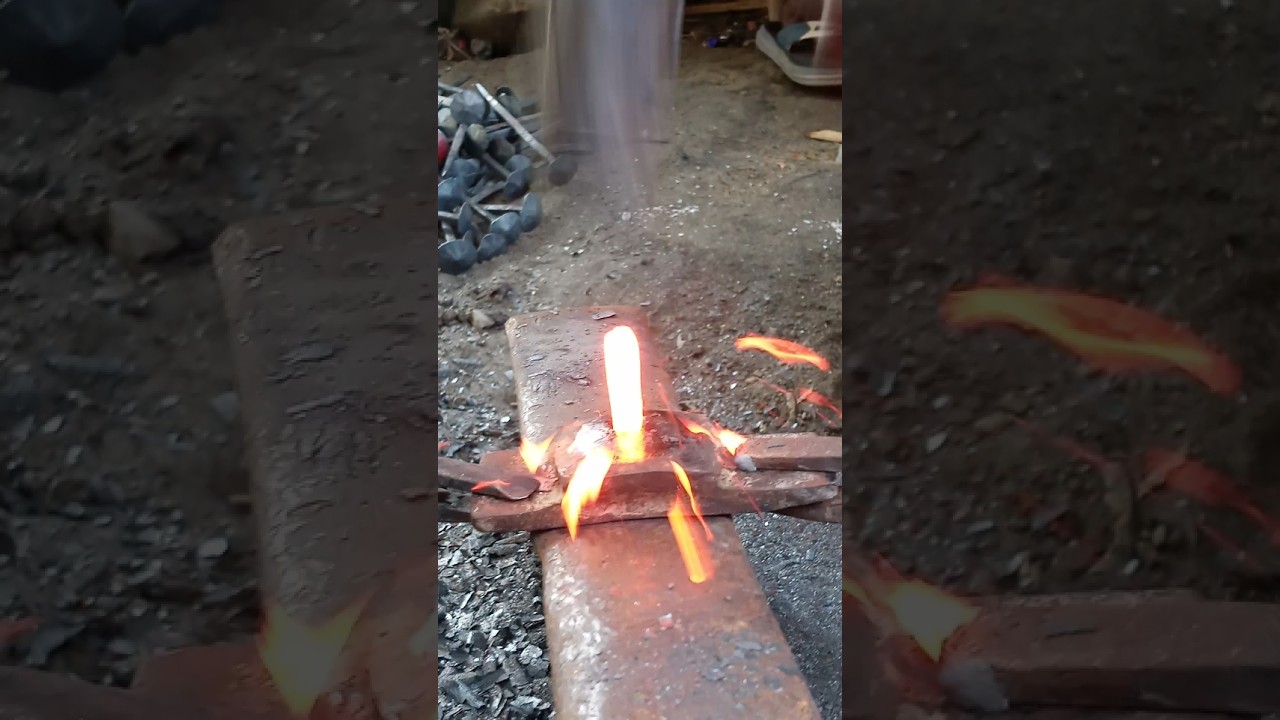 Там, где огонь встречается с железом, рождается искусство. ⚒️🔥 