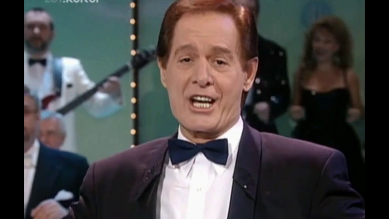Jimmy Makulis Gitarren Klingen Leise Durch Die Nacht