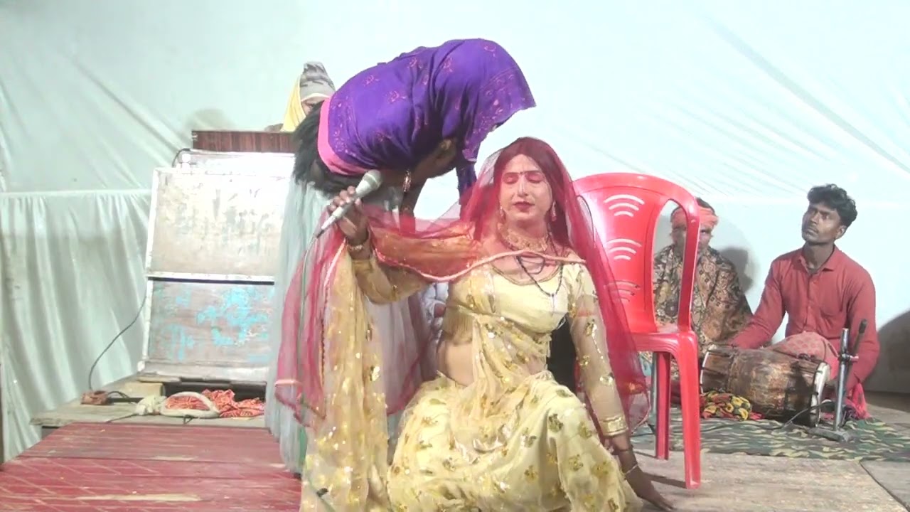 ढोला में किया रूधन कमलेश कुमारी ने रो पड़ी ग्राम नावली की जनता संजय एंड कमलेश पार्टी