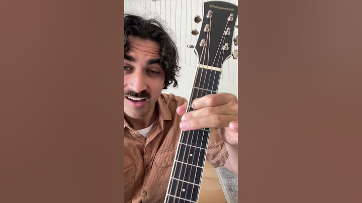 How to FAKE guitar skills in 2 SECONDS