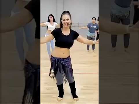 Figure Eights: Dance like your pelvis is GOLD! 🤩💎💃💪 Try it with me! #bellydance #dance #shorts