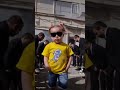 صغير انا صغير بس انا بجنن وحير