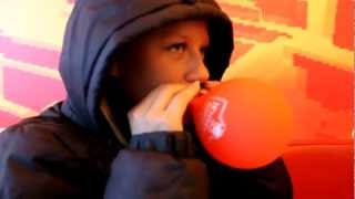 Louise Mortensen & Mie Flodin På Helium Af Emil Vester