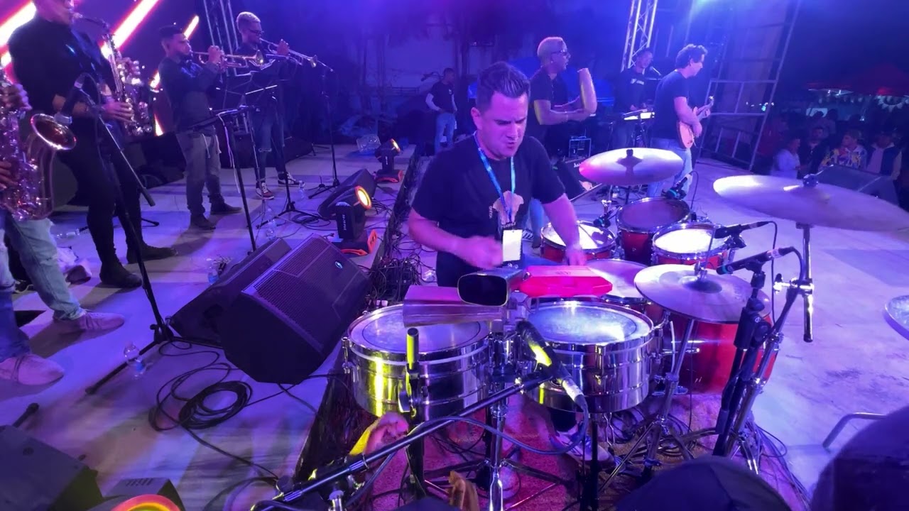 ALAN PEREZ Baterista de Manolin el Medico de La Salsa - Somos Lo Que Hay EN VIVO Jazz Plaza 2023