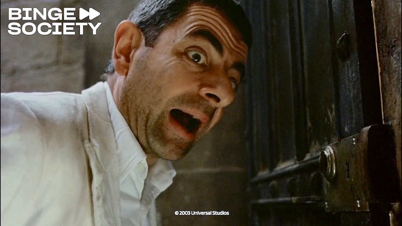 ⁣Johnny English (2003) : They Escape From the Dungeon