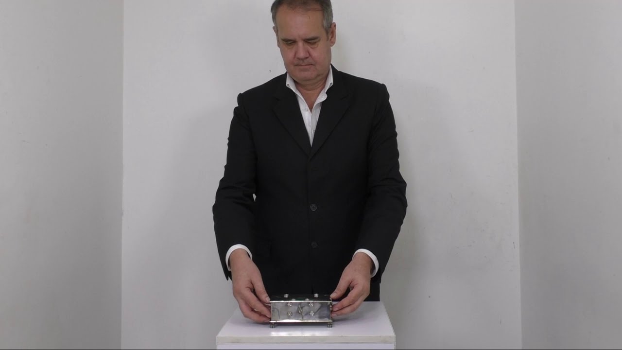 6578 Dutch Colonial Silver Betel Box & Key - YouTube
