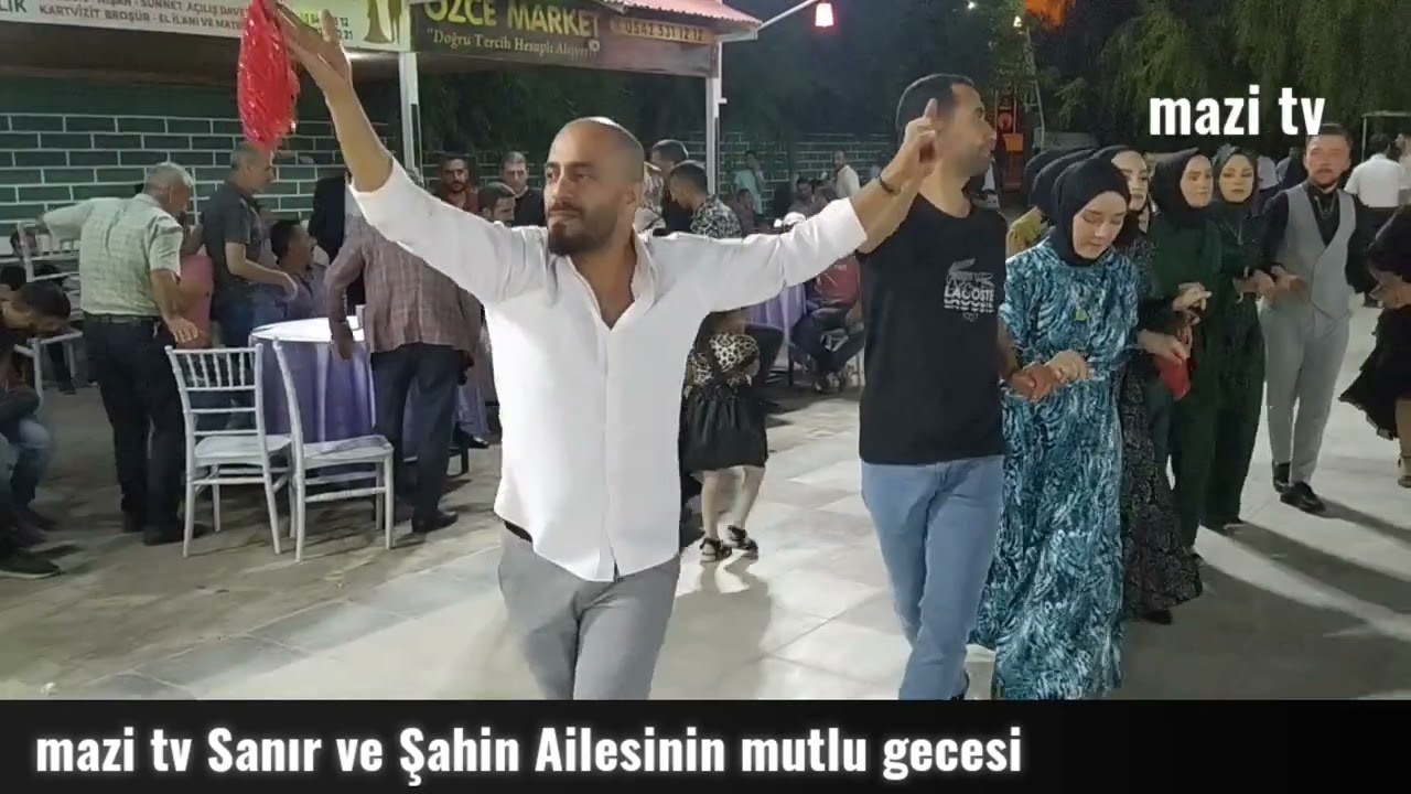 sanır ve Şahin Ailesinin mutlu gecesi