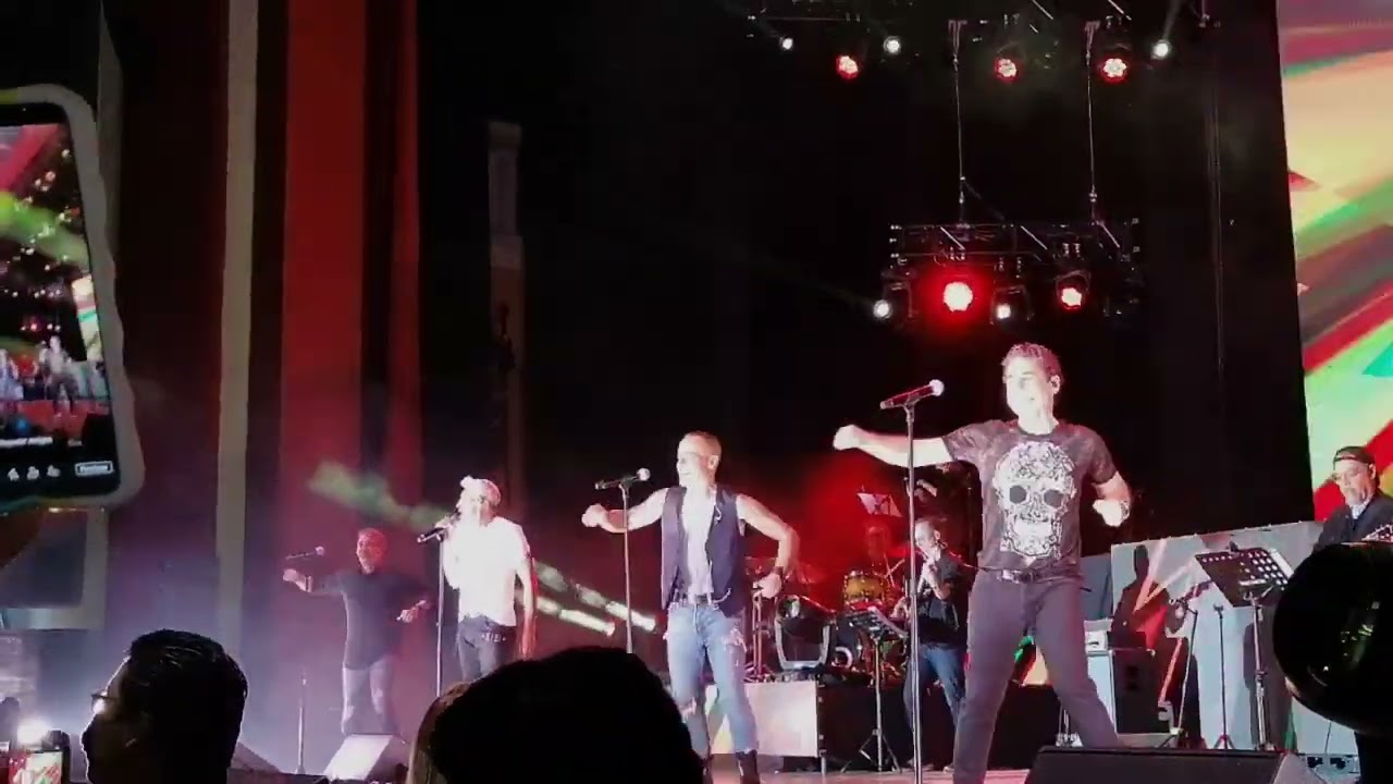 Y mi banda toca el rock • Menudo 🏍 Súbete a mi moto Tour 2021 #menudo #Subeteamimoto