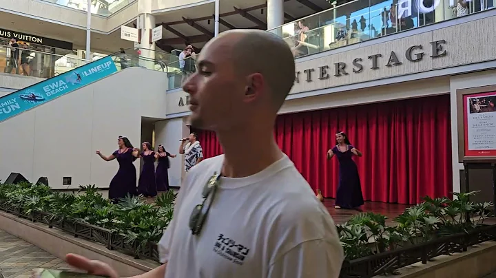 Daily Hula Show at Ala Moana Centerstage 10/16/2013