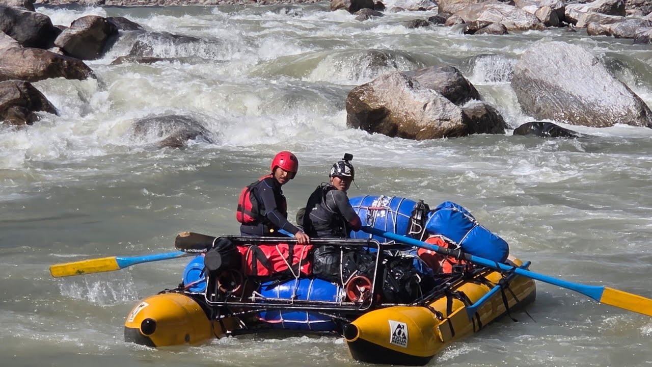 🚣‍♂️"This video shows full clips of three major rapids of the Tamor River.!” 