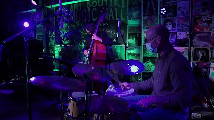 My Shining Hour - The Kyle Hernandez Quartet - Liv...