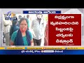3 corona patients died in Hindupur Govt Hospital, kin allege shortage of oxygen