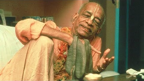 Hare Krishna Hare Rama Srila Prabhupada chanting Maha Mantra (1 round - 5.30min)