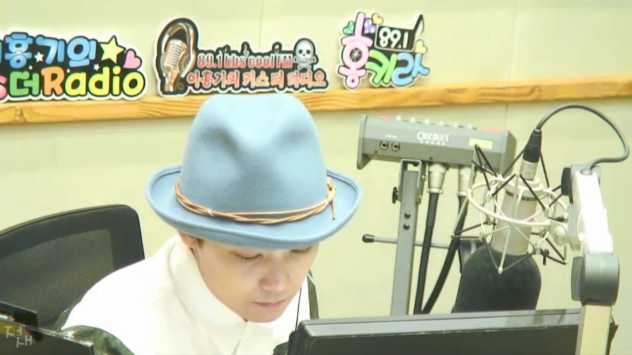 [720p]170525 DJ LeeHongGi - Kiss The Radio (Full)