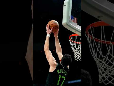 Jeremiah Fears finds Karlo Matković for the reverse alley-oop SLAM ⏪ #pelicans #nba #highlights
