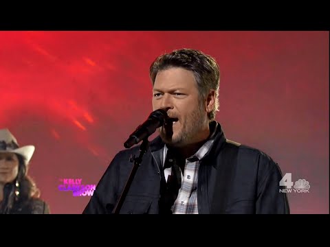 Blake Shelton performing 'Come Back As A Country Boy' on The Kelly Clarkson Show, April 2022