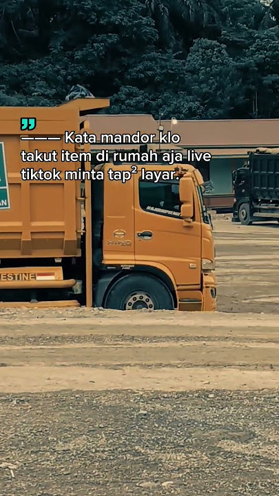 sambil Pamer Belahan dada sma Belahan Paha 🤣🤣