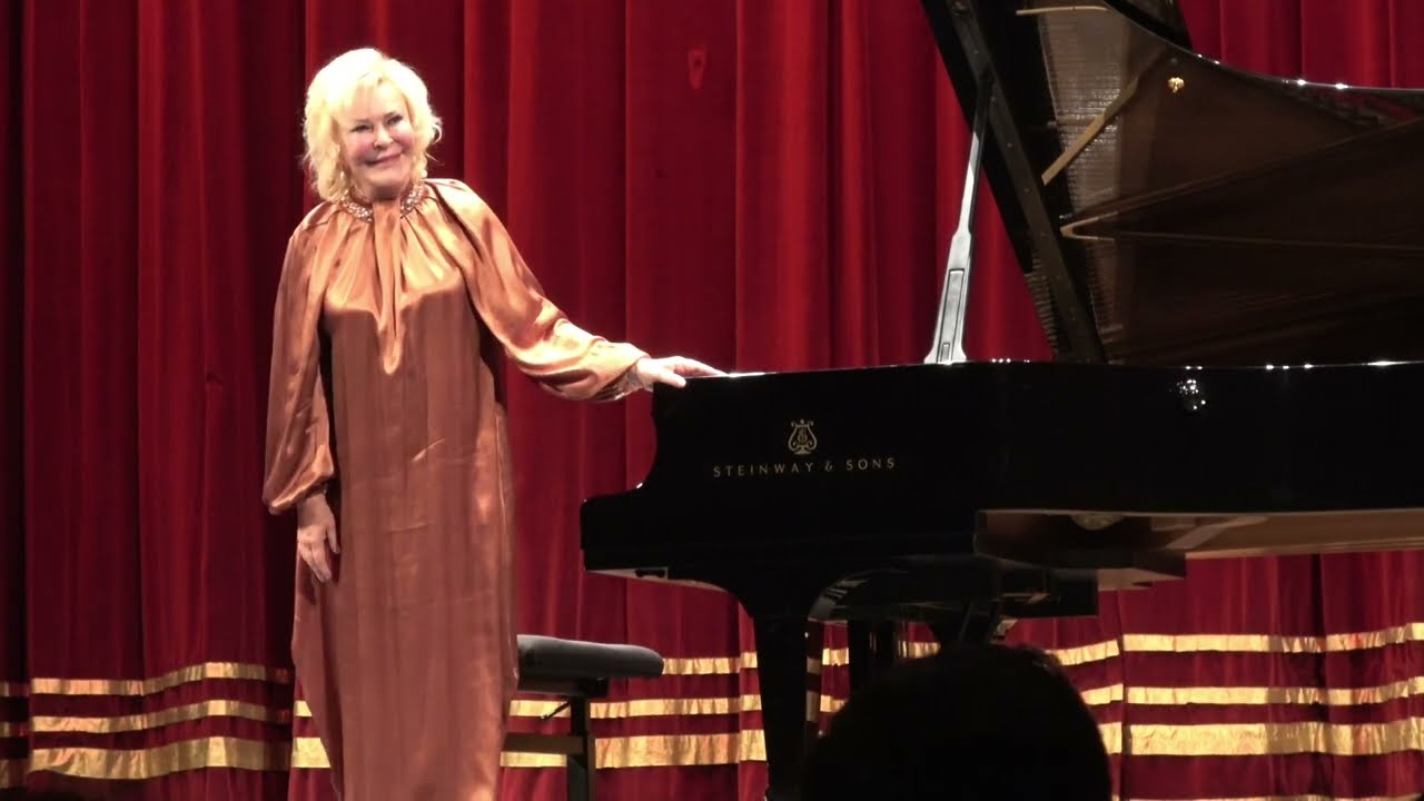 Gulsin Onay, Süreyya Opera House Season Opening Concert. Chopin