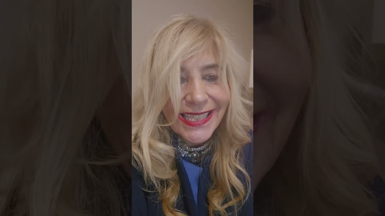 The Irish Constitution on Plain Language. A Citizen's Guide.