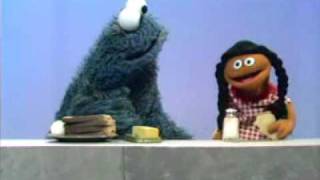 Sesame Street - Cookie Monster's Sandwich (1970)