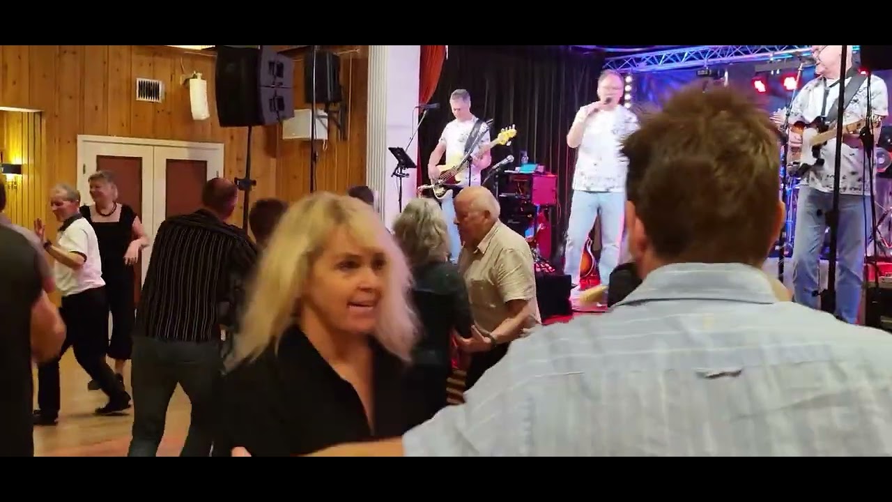 En chans til med Holidays Orkester på Høyvangdansen Dansnytt Bjørn Weiby