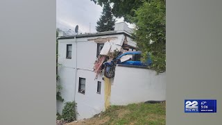 Truck crashes into Longhill St home in Springfield