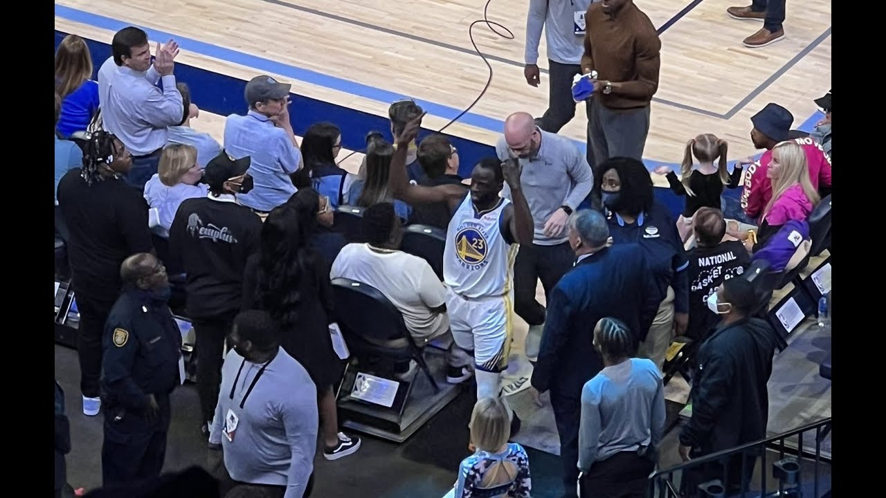 Warriors' Draymond Green gives Grizzlies fans middle fingers on ...