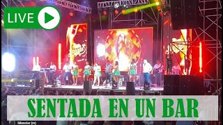 Video thumbnail of "Corazón Serrano Sentada en un bar - Vivo Querecotillo 30 años"